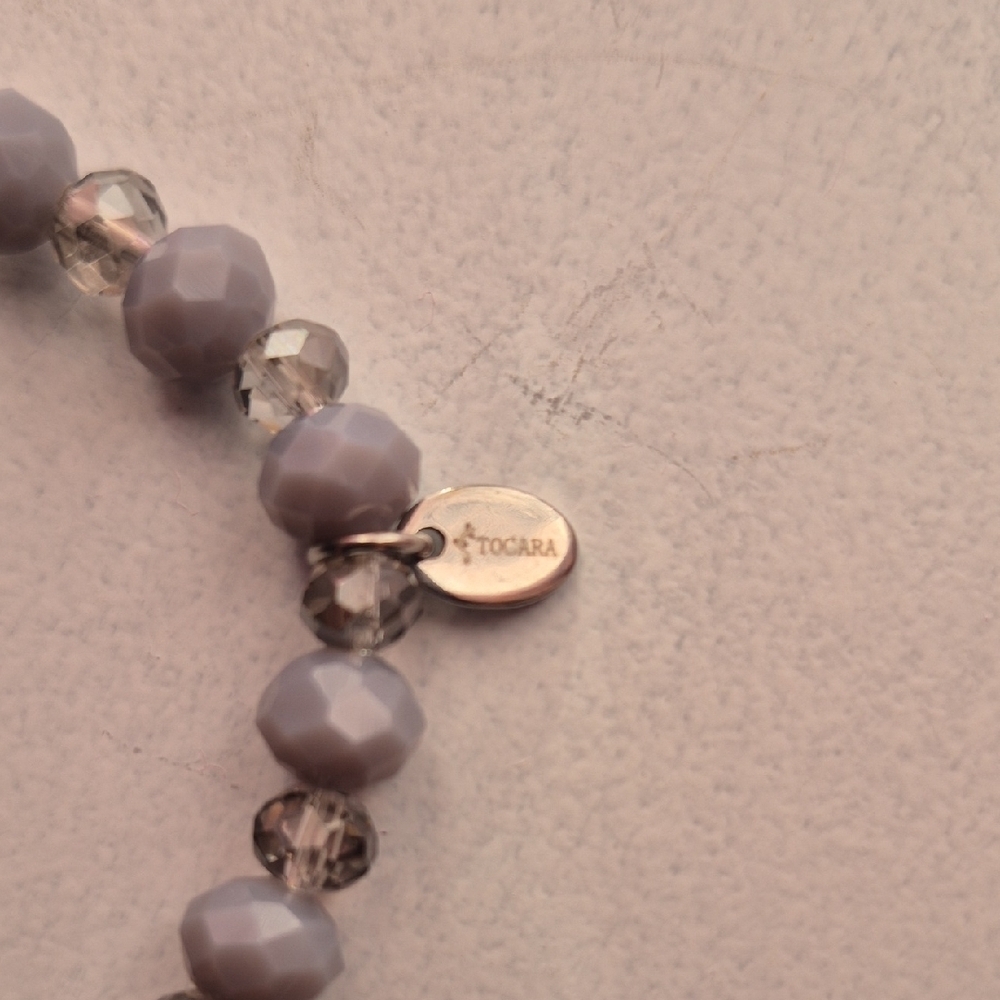 Tocara Beaded Bracelet in Clear And Gray Beads (J19) - Picture 2 of 3